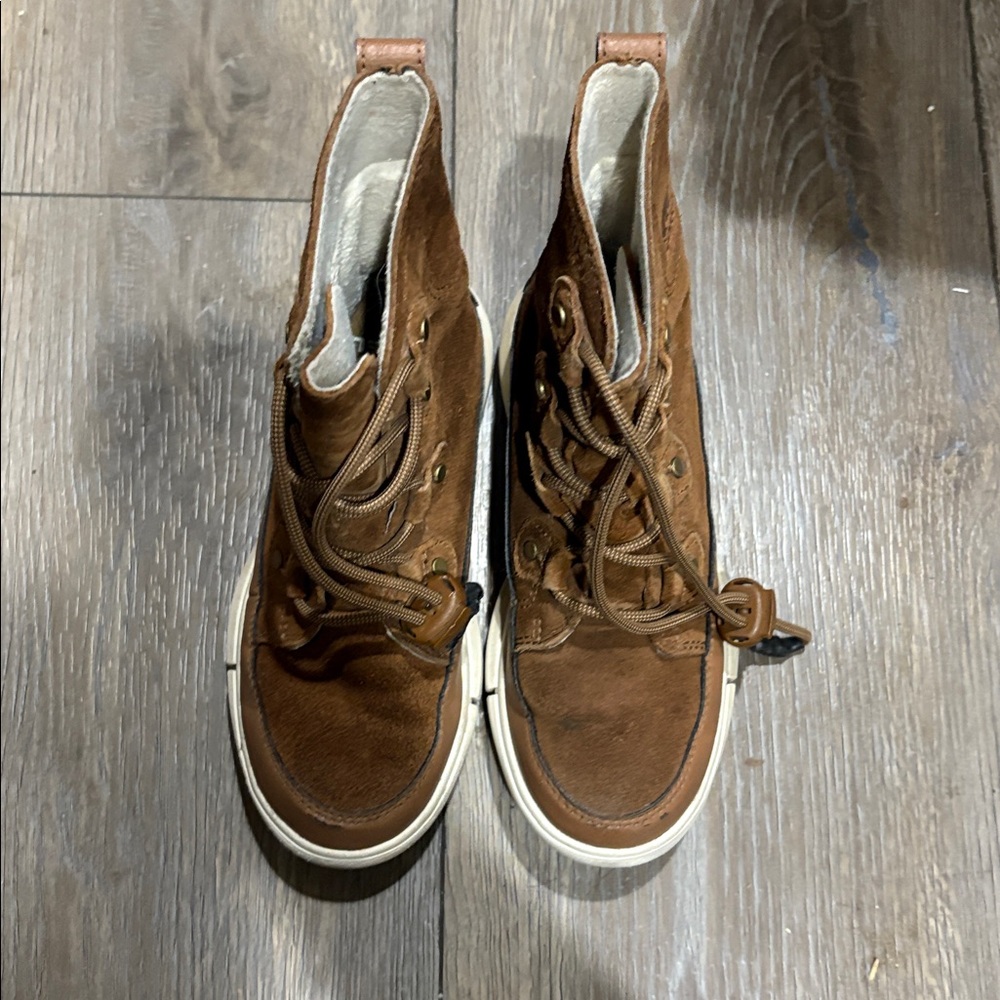 Sorel Tan and Cream High-Top Sneakers
